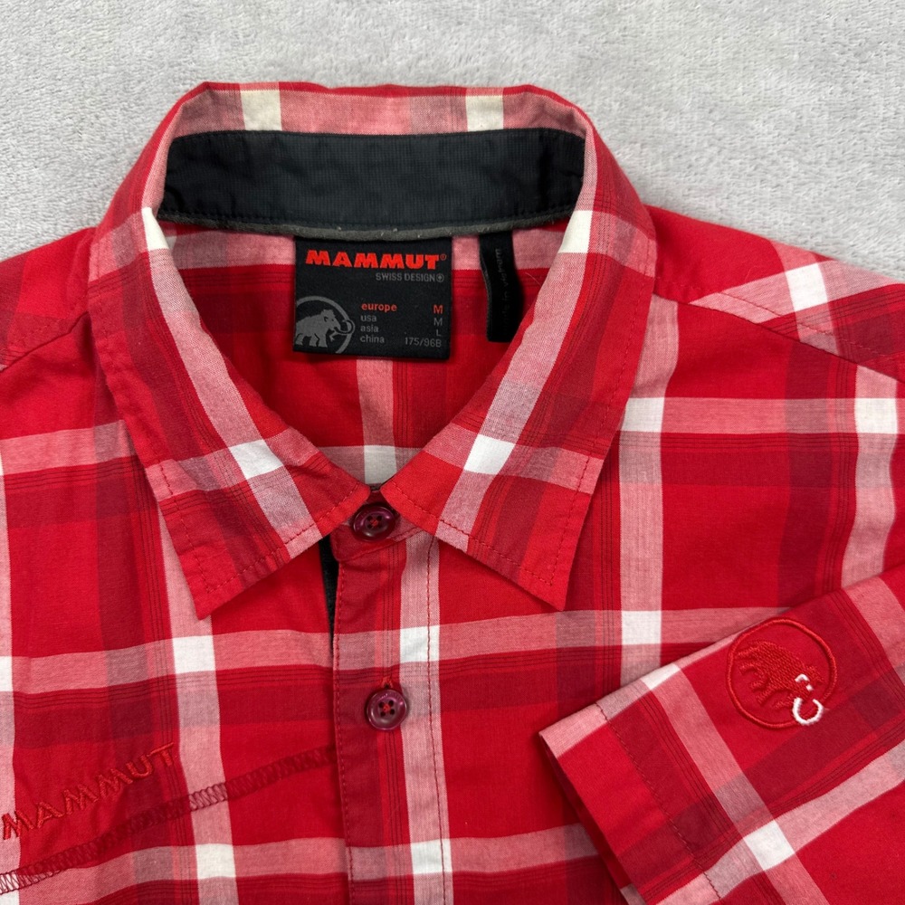 Mammut Button Up Shirt Mens Medium Red White Plaid Short Sleeve Hiking Gorpcore